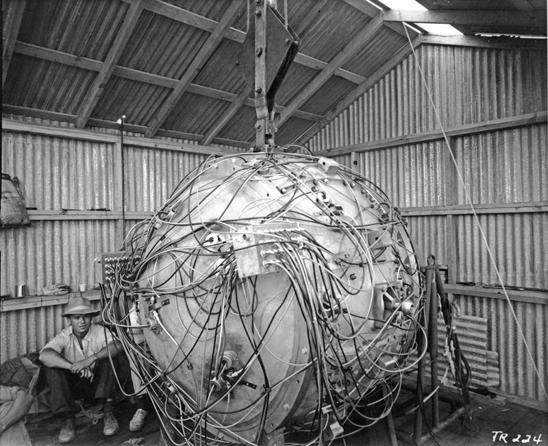 02 - Gadget the first atomic bomb