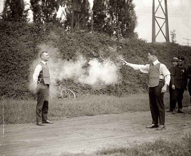 26 - Testing a bulletproof vest 1923