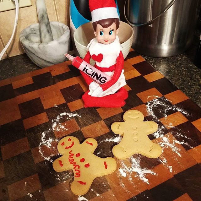 elf-on-the-shelf-things-life-11261511_790946224362006_548528771_n