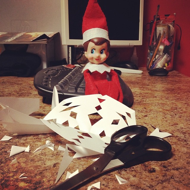 elf-on-the-shelf-things-life-1172943_245263168965172_128551612_n