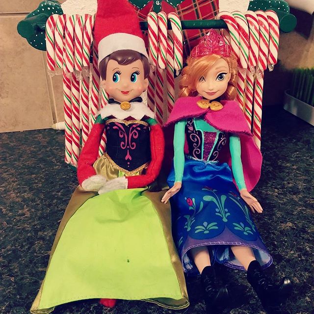 elf-on-the-shelf-things-life-12317800_462079110659358_1442141782_n