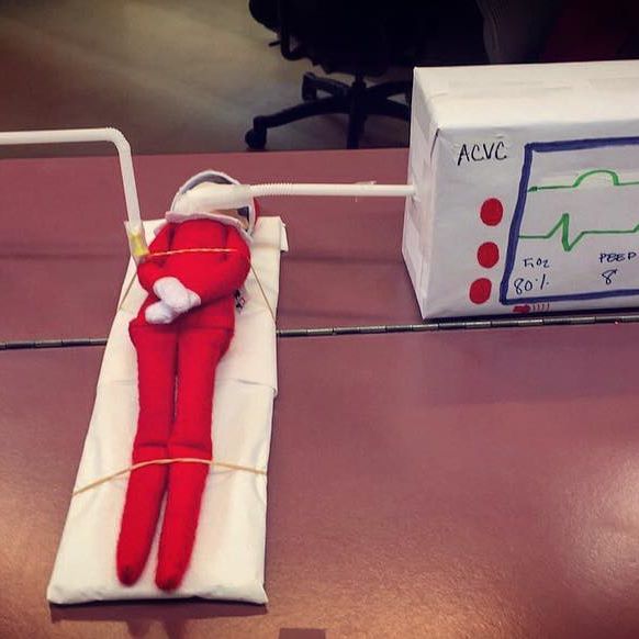 elf-on-the-shelf-things-life-14582509_1824104727834744_3618713618524143616_n