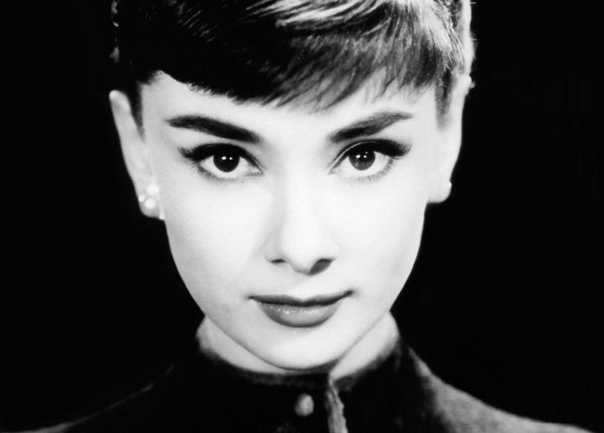 audrey_hepburn_biography_4a